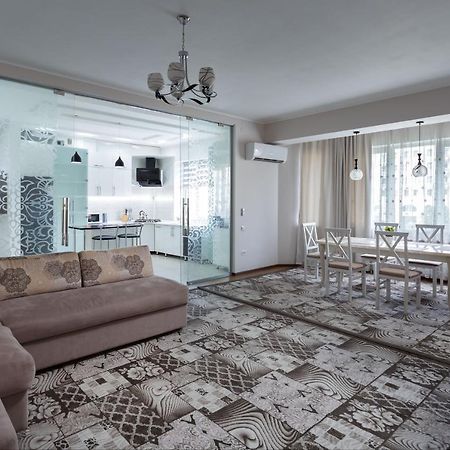 Oloy Apartment Tashkent Exterior photo